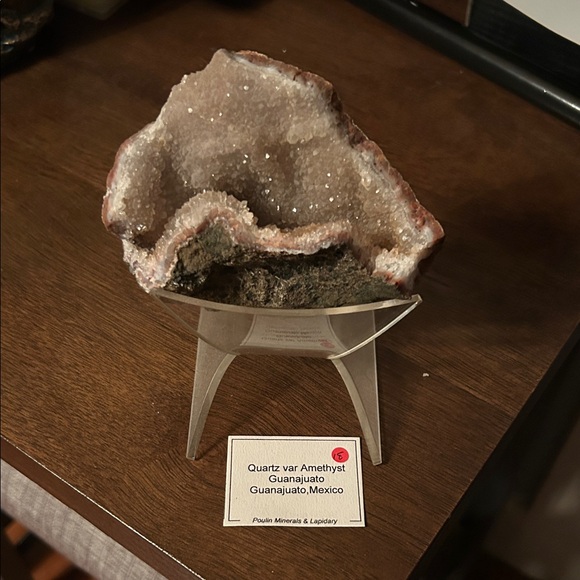 Quartz Amethyst Geode - Picture 1 of 5